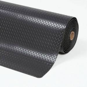 Kompletna industrijska rolna heavy duty podloge protiv umora Cushion Trax u jednobojnoj crnoj boji