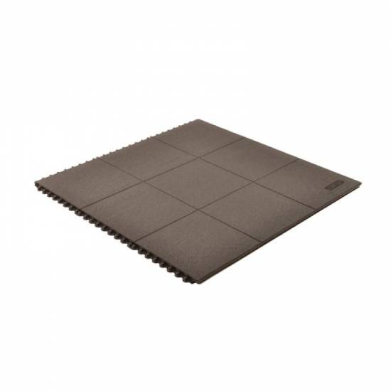 Pregled cele industrijske gumene ploce sa sljunkastom pebble povrsinom iz druge perspektive