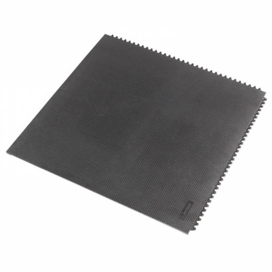 Druga alternativna slika iz ugla pojedinačne gumene ploče Slabmat dimenzija 91x91cm težine 16kg
