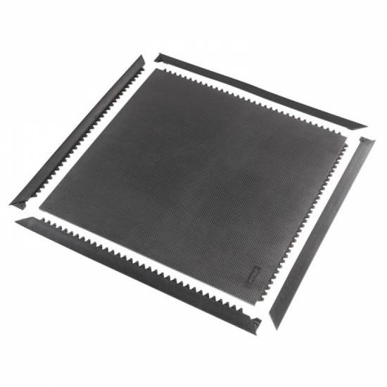 Prikaz cele modularne jedinice Slabmat dimenzija 91x91cm sa odvojenim crnim pristupnim rampama
