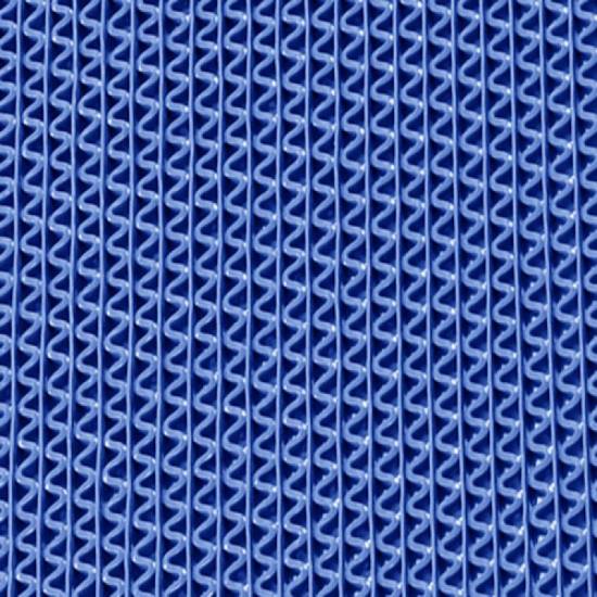 Bliski makro prikaz (zoom) plave talasaste površine podloge Gripwalker i neklizajućeg S-dizajna