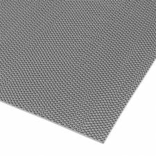 Prikaz isečenog dela rolne sive drenažne podloge Gripwalker debljine 5.5mm