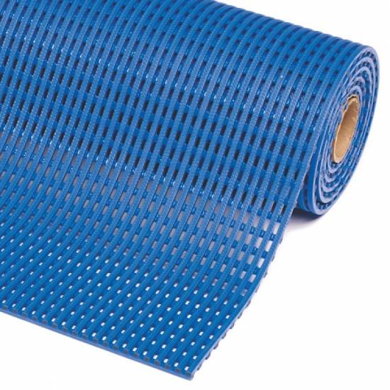 Prikaz isečenog dela rolne plave mrežaste drenažne podloge Akwadek debljine 12mm