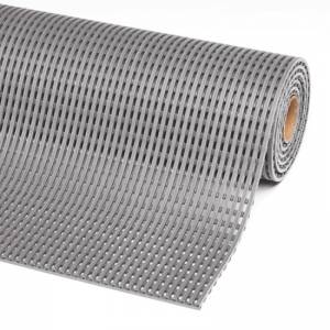 Prikaz isečenog dela rolne sive mrežaste drenažne podloge Akwadek debljine 12mm