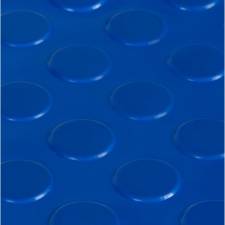 Prikaz isečenog dela rolne plave tehničke PVC podloge sa kružićima debljine 2,2mm