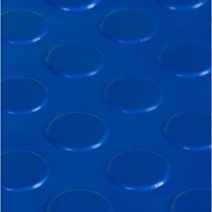 Prikaz isečenog dela rolne plave tehničke PVC podloge sa kružićima debljine 2,2mm