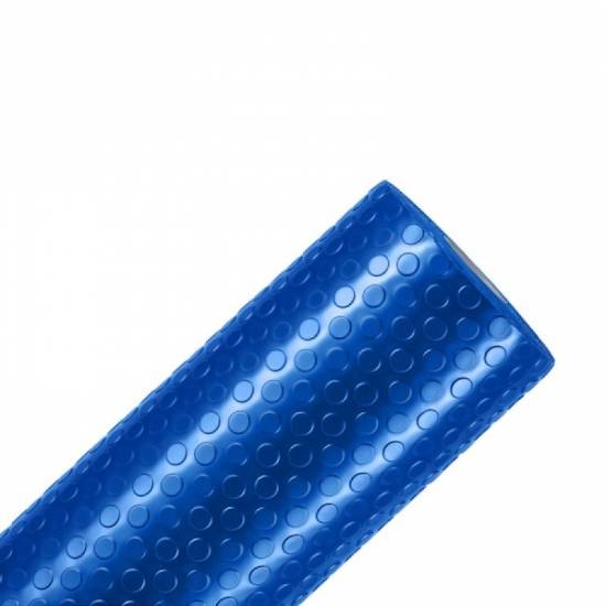 Prikaz iz drugog ugla plave tehničke PVC obloge širine 120cm sa kružnim reljefom