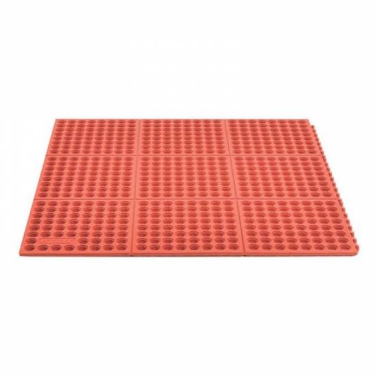 Kvadratni bazični modul profesionalne drenažne podloge protiv umora Cushion Ease Red u fabričkom formatu dimenzija 91x91 cm.