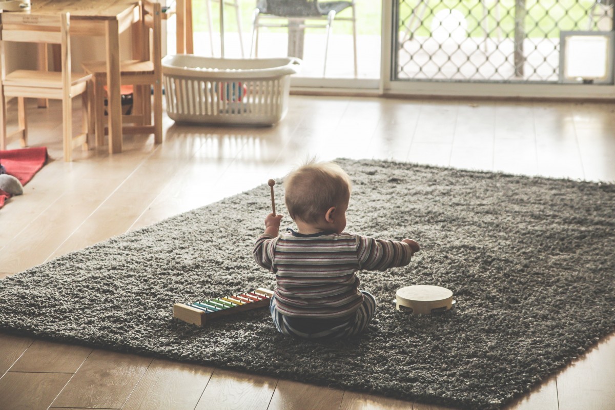 Bebe provode mnogo vremena igrajući se na podu, pa su za njih otirači posebno važni